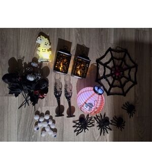 Halloween Party Decoration Set with Lanterns and Spider Web